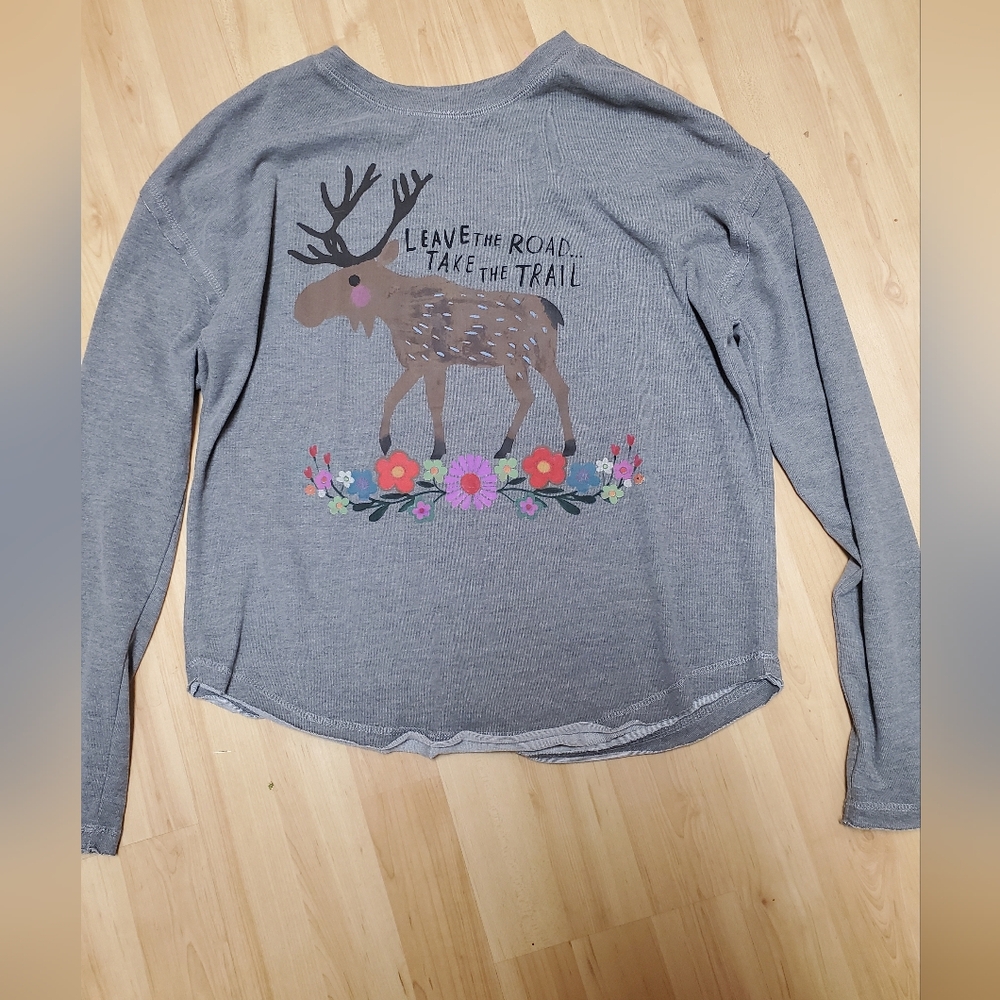 Natural Life Gray Long Sleeve Top With Moose